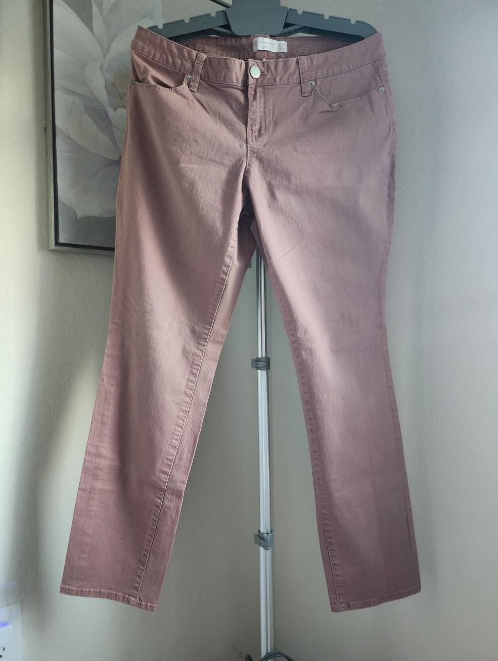 NO Boundaries Women’s Dusty Rose Straight-Leg Jeans